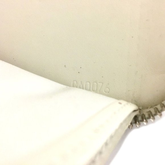 LV GUC Perle Vernis Zip Around Wallet - Picture 9 of 13